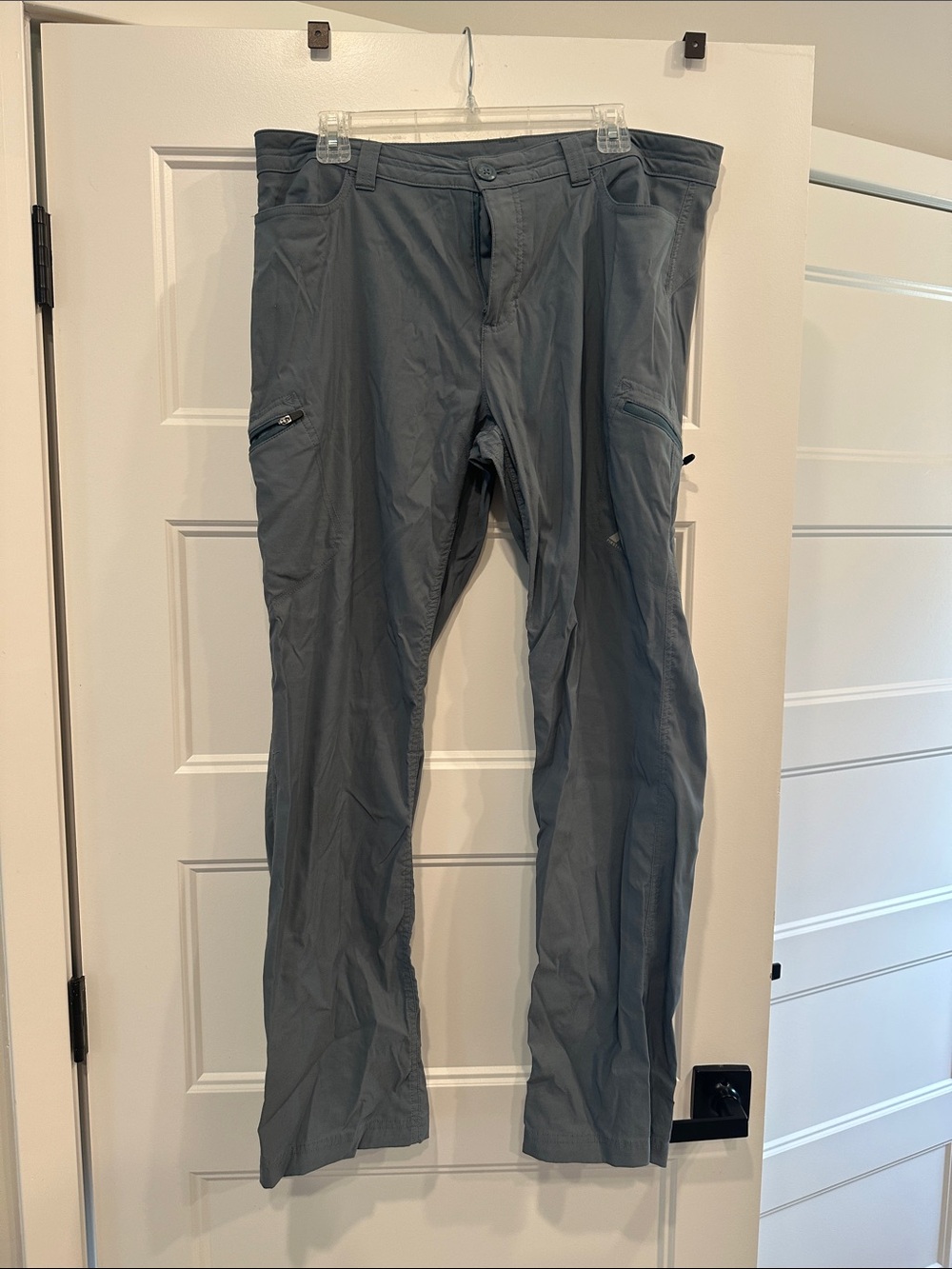 Eddie Bauer Women's Gray Cargo Pants